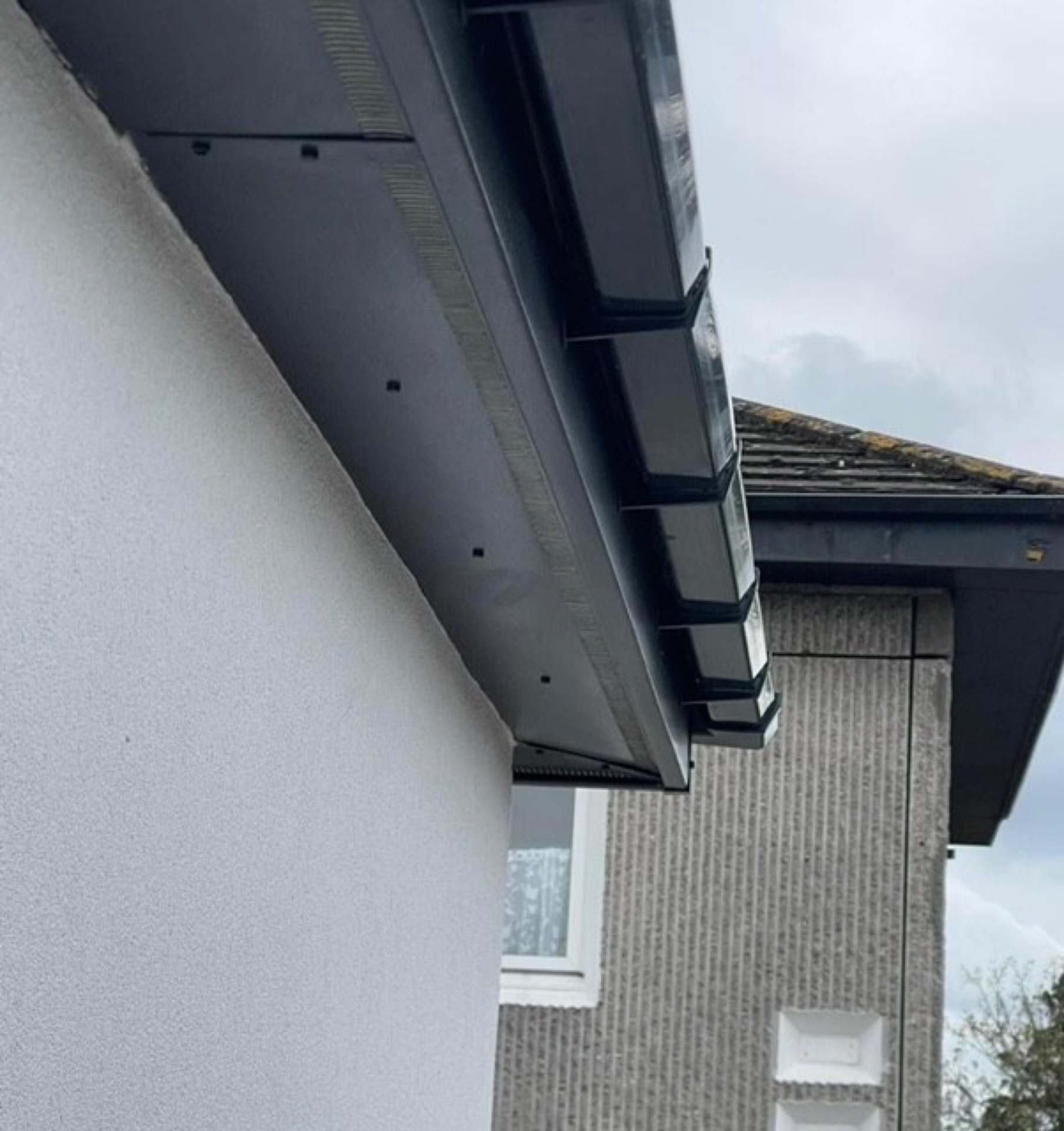 Cast Iron Effect Guttering: Get the Look Without the Rust