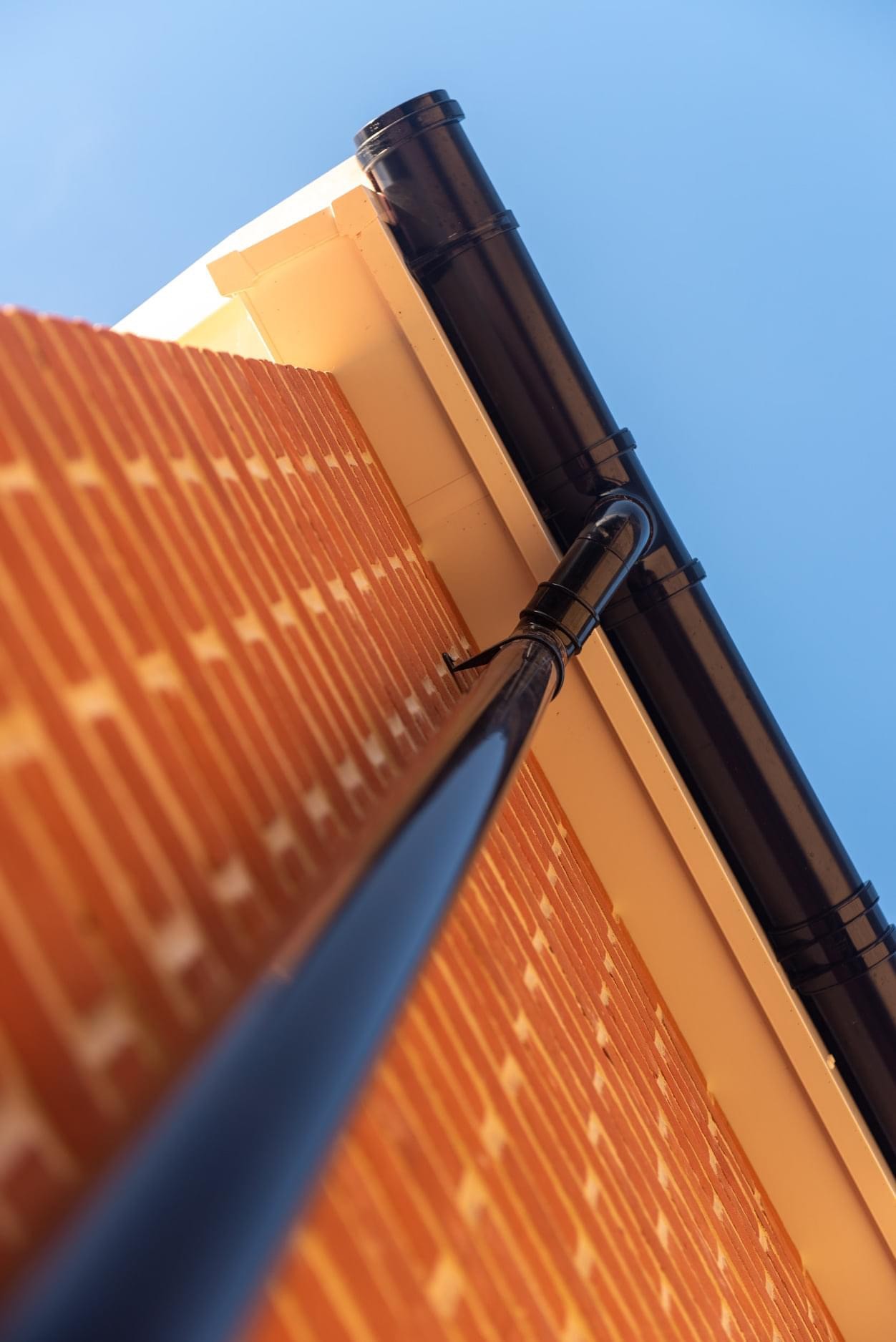 Gutter Brackets & Fittings: Complete Guide to Accessories