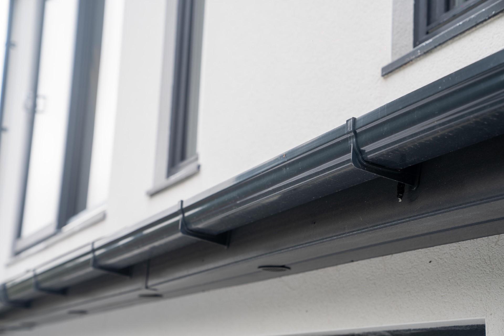 BS EN 12056-3 Explained: Roof Drainage Design Standards